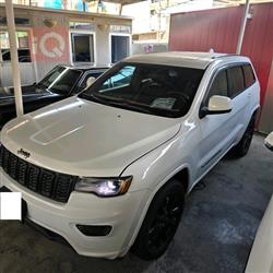 جیپ گراند شیرۆکی